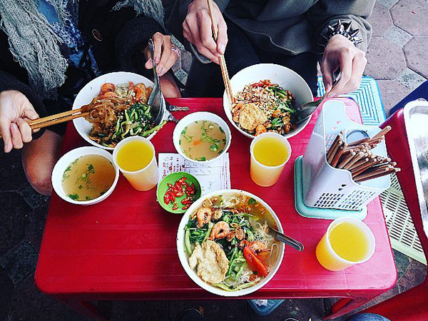 9 quán bún giá mềm cho bữa sáng ngon tuyệt ở Hà Nội - Ảnh 31.