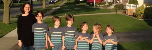 Dù bị bắt nạt, 6 anh em trai vẫn quyết định nuôi tóc dài vì lý do thực sự cảm động - Ảnh 3.