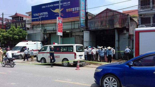 Hà Nội: Cháy lớn tại xưởng làm bánh cạnh quốc lộ 32, đã có thương vong do nạn nhân mắc kẹt bên trong - Ảnh 5.