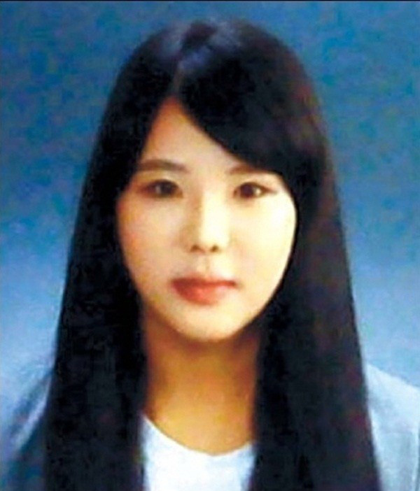 Loạt hình ám ảnh trong thảm kịch chìm phà Sewol cướp đi sinh mạng của gần 300 học sinh ở Hàn Quốc 3 năm trước - Ảnh 23. Loạt hình ám ảnh trong thảm kịch chìm phà Sewol cướp đi sinh mạng của gần 300 học sinh ở Hàn Quốc 3 năm trước - Ảnh 23.