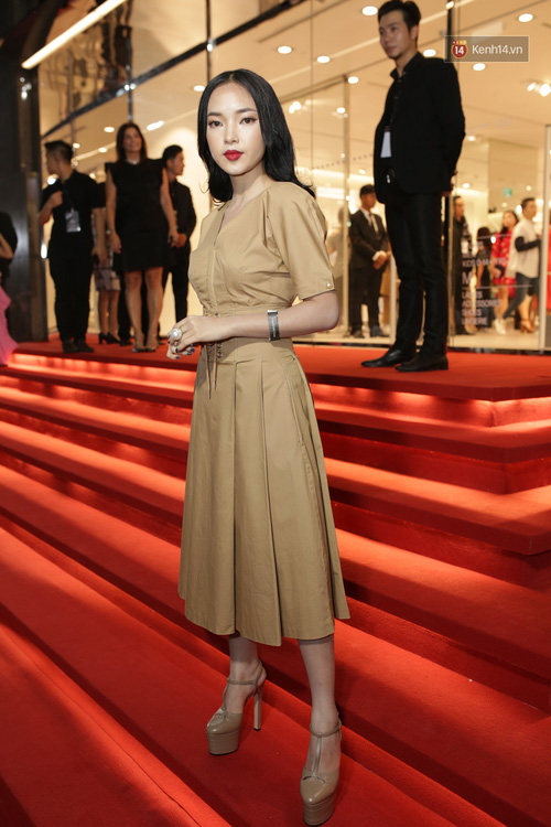Angela Phương Trinh & Chi Pu quá đỗi sành điệu, công phá thảm đỏ sự kiện ra mắt H&M Việt Nam - Ảnh 25.