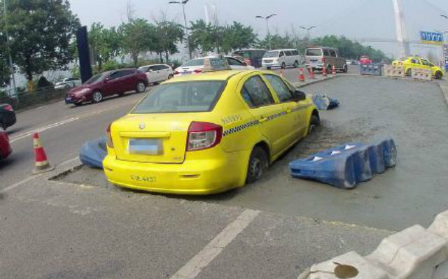10 tình huống giao thông khoai nhất năm 2016 - Ảnh 4. 10 tình huống giao thông khoai nhất năm 2016 - Ảnh 4.