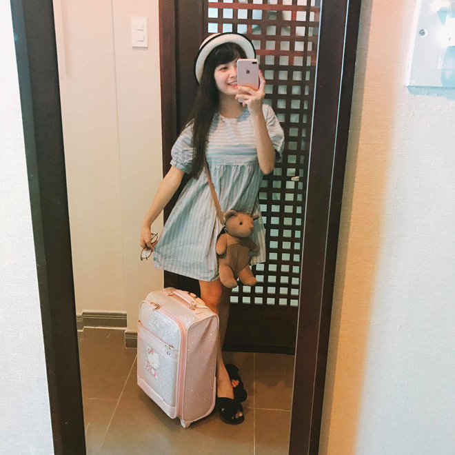 Cô gái xinh đẹp lộ ảnh trong phòng xăm đang hot trên MXH là ai? - Ảnh 4. Cô gái xinh đẹp lộ ảnh trong phòng xăm đang hot trên MXH là ai? - Ảnh 4.