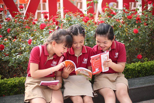 Vinschool Book Fair 2017 đón nhà văn dành cho tuổi teen nổi tiếng thế giới - Ảnh 4.