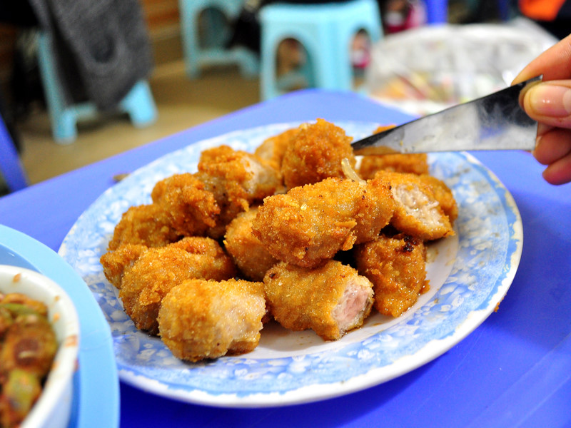 Những qu&aacute;n ăn b&igrave;nh d&acirc;n m&agrave; ngon gắn liền với khu Đại học B&aacute;ch Khoa - Ảnh 24.