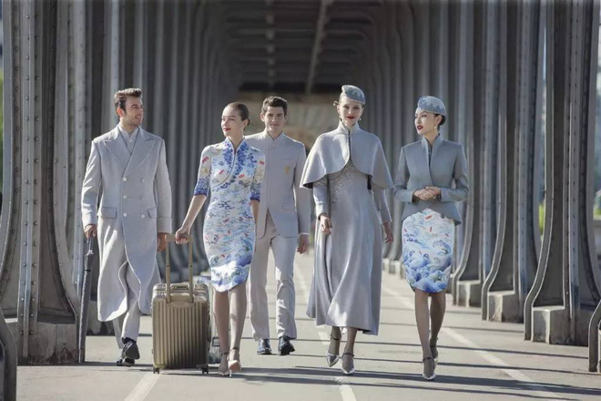 Đặt hẳn thiết kế Haute Couture làm đồng phục cho tiếp viên, Hainan Airlines chắc chắn là hãng hàng không chơi lớn nhất - Ảnh 5.