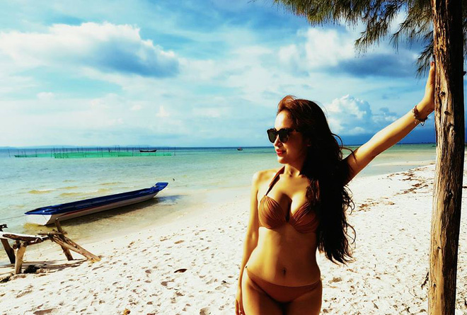 Sau thời vàng son đình đám, những hot girl đời đầu và đời sau đều đã yên phận làm “hot mom” - Ảnh 34. Sau thời vàng son đình đám, những hot girl đời đầu và đời sau đều đã yên phận làm “hot mom” - Ảnh 34.