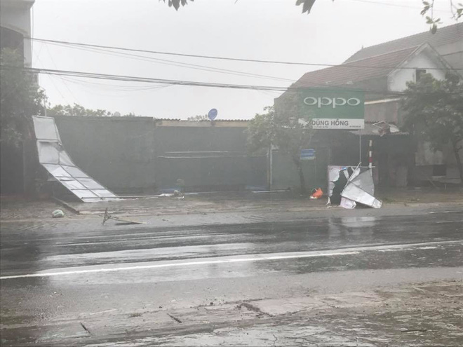 7 người thương vong ở Quảng Bình, 2 tàu chìm ở Quảng Ninh, Nghệ An - Hà Tĩnh tan hoang sau bão - Ảnh 44.