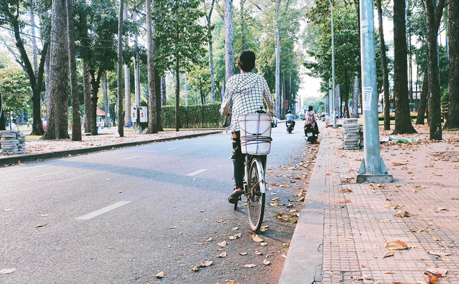 Hè của con nhà nghèo: Bán sen, bán trái cây, bán chè... nhưng vẫn vui biết bao vì giúp được bố mẹ - Ảnh 6.