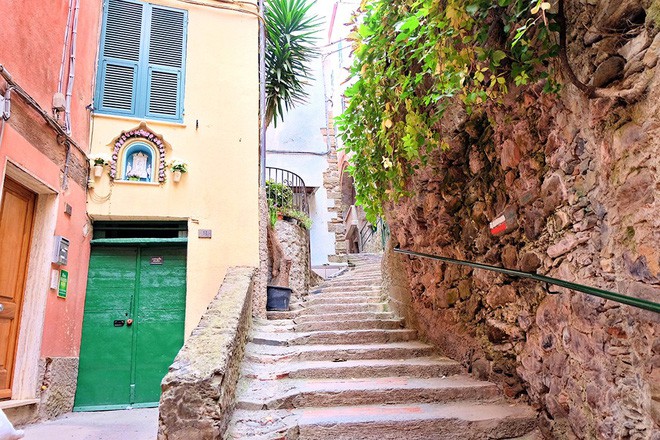 Đến Cinque Terre, chạm tay vào giấc mơ mang màu cổ tích của nước Ý - Ảnh 6.