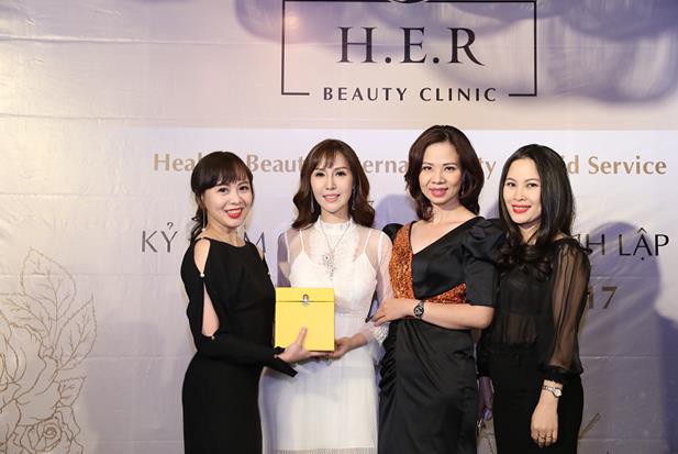 Nồng ấm Gala kỷ niệm 1 năm thành lập H.E.R Beauty Clinic - Ảnh 6. Nồng ấm Gala kỷ niệm 1 năm thành lập H.E.R Beauty Clinic - Ảnh 6.
