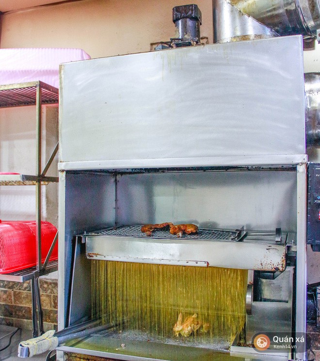 Khám phá tiệm cơm gà xối mỡ công nghệ cao xịn vô đối ở Sài Gòn - Ảnh 6.