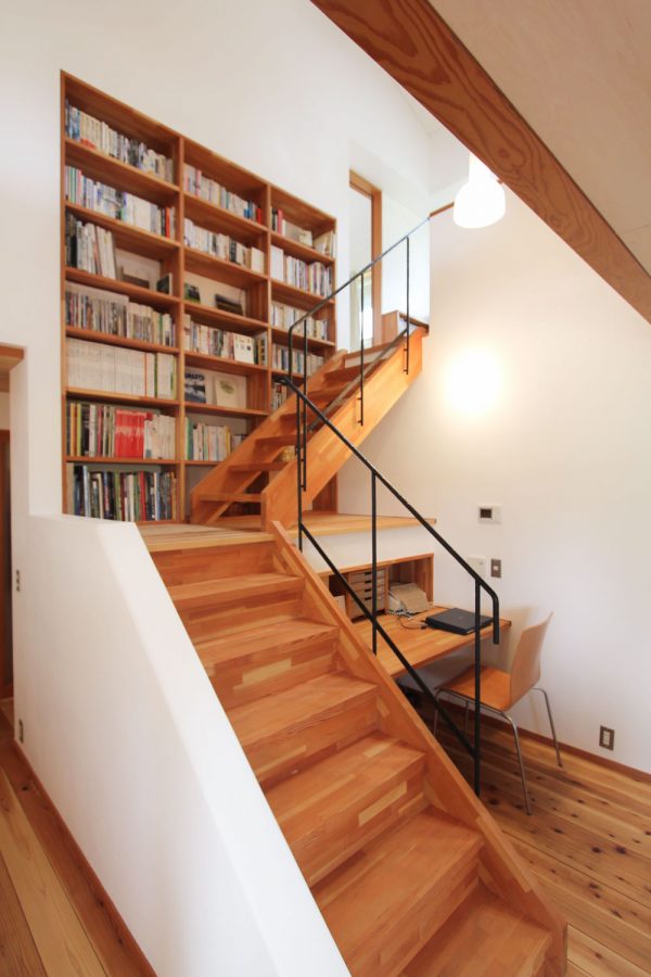 20 thiết kế giá sách kết hợp với cầu thang vô cùng đẹp mắt - Ảnh 7.