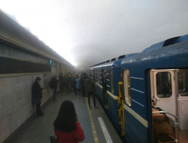 Chùm ảnh: Hiện trường kinh hoàng vụ nổ ga tàu ở Nga khiến ít nhất 10 người thiệt mạng - Ảnh 7.