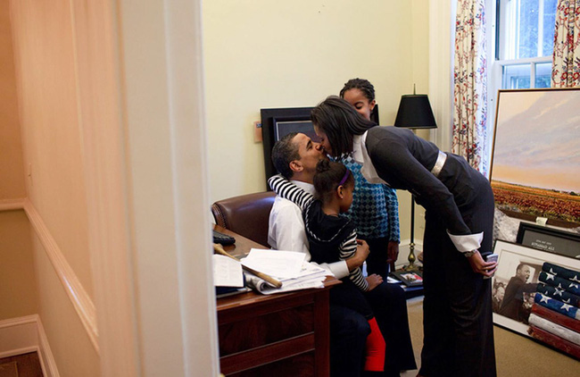 Mối nhân duyên trời định của vợ chồng Tổng thống Obama sẽ khiến người ta hiểu thế nào là tình yêu đích thực - Ảnh 8.