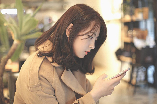 Hóa ra, nữ hạ sĩ xinh đẹp như trong Hậu duệ mặt trời là có thật! - Ảnh 8. Hóa ra, nữ hạ sĩ xinh đẹp như trong Hậu duệ mặt trời là có thật! - Ảnh 8.