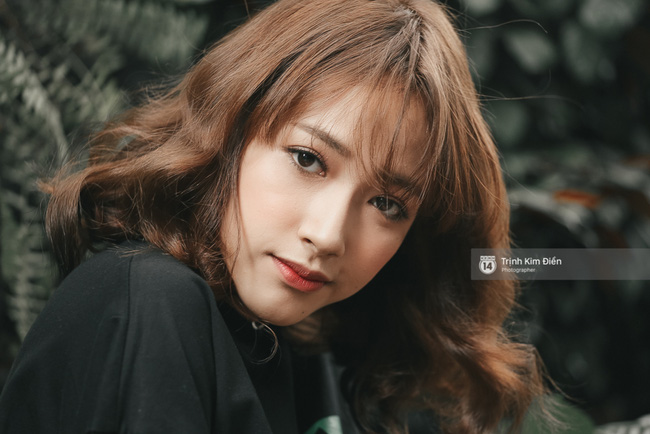 Cô gái 13 triệu view trong MV mới của Sơn Tùng: Không những xinh mà còn hát cực hay - Ảnh 10.