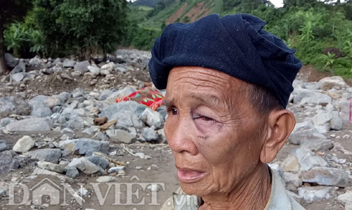 &Aacute;m ảnh cảnh vợ con bị lũ cuốn phăng ngay trước mắt - Ảnh 3.