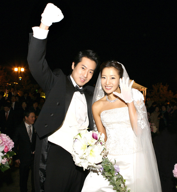 Váy cưới của các mỹ nhân đình đám xứ kim chi: người chi cả tỷ cho hàng hiệu, người diện thiết kế không tên tuổi - Ảnh 9.