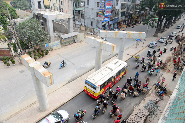 Cận cảnh đoàn tàu đường sắt Cát Linh - Hà Đông đang đóng gói, chuẩn bị vận chuyển về nước - Ảnh 10.