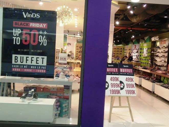 Black Friday 2017: Hà Nội nhộn nhịp đến tắc đường, Sài Gòn đông đúc buổi trưa - Ảnh 23.