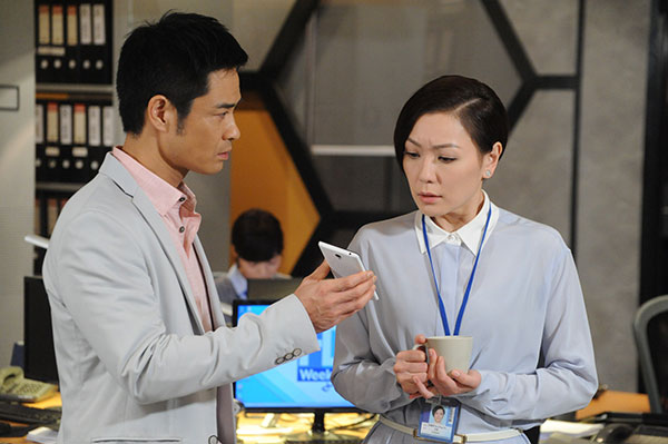 TVB gây tranh cãi dữ dội vì cảnh phim con gái tát mẹ ruột - Ảnh 6.