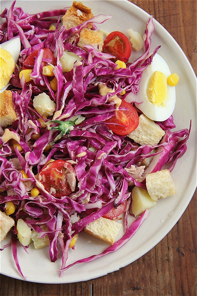 Muốn giảm cân hiệu quả, bạn không thể bỏ qua 5 món salad cực ngon này - Ảnh 1.