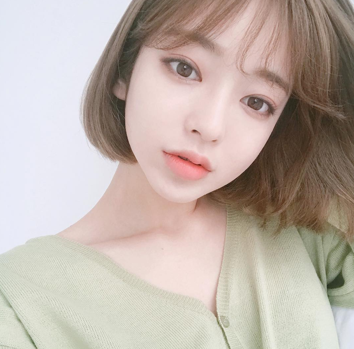 Những điều nên và không nên làm trước khi đi điêu khắc phẩy sợi lông mày - Ảnh 2. Những điều nên và không nên làm trước khi đi điêu khắc phẩy sợi lông mày - Ảnh 2.