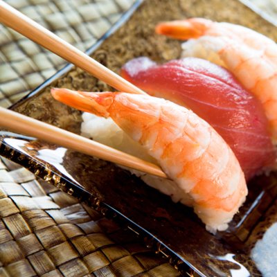 Nếu bạn là tín đồ của món sushi, hãy nhớ những điều này để vừa ăn ngon lại giảm được cân - Ảnh 9.