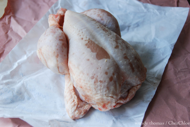 Hầu hết chúng ta đã để thịt gà, thịt vịt lâu quá mức cho phép trong tủ lạnh mà không hề biết - Ảnh 2.