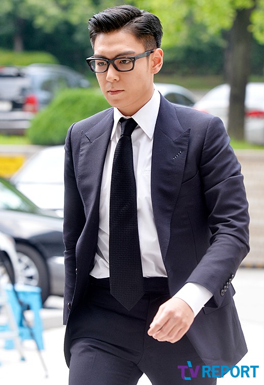 T.O.P (Big bang) bị phạt 200 nghìn đồng sau scandal hút cần sa - Ảnh 1.