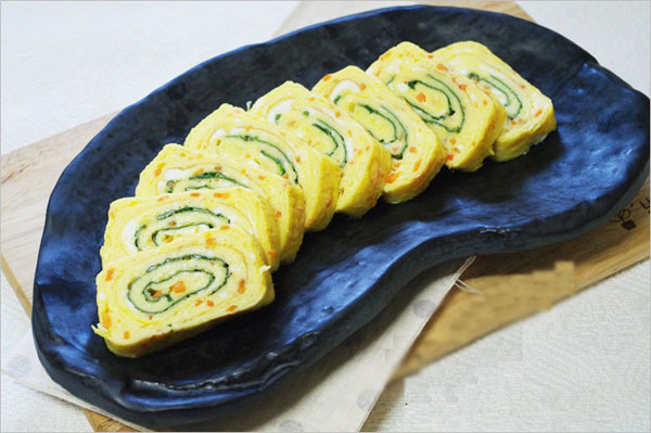 Không thể tin có cách làm trứng cuộn tamagoyaki trứ danh Nhật Bản ngon đến thế này
