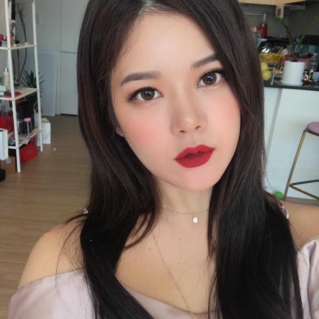 Hướng dẫn chi tiết từng bước một với 4 kiểu eyeline thanh mảnh sắc nét dành cho nàng mới tập tành kẻ mắt - Ảnh 3. Hướng dẫn chi tiết từng bước một với 4 kiểu eyeline thanh mảnh sắc nét dành cho nàng mới tập tành kẻ mắt - Ảnh 3.