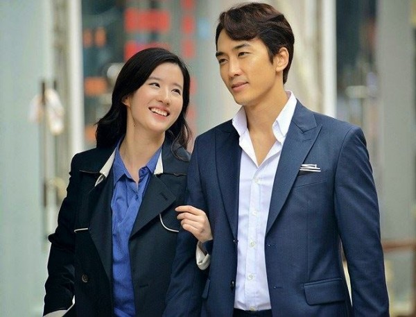 3 năm hò hẹn, chuyện tình Song Seung Hun - Lưu Diệc Phi kết thúc buồn như phim ‘Third Love’ - Ảnh 2.