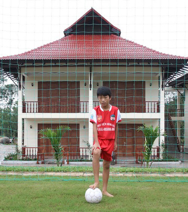 Loạt ảnh dậy thì thành công của dàn cầu thủ cực phẩm U23 Việt Nam - Ảnh 3.