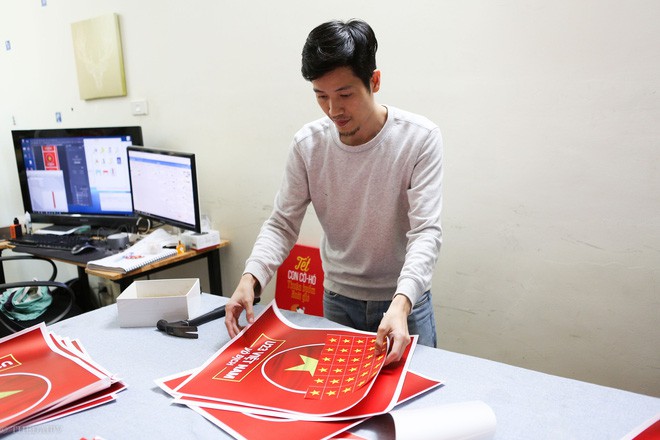 Nhiều chương trình quà tặng, giảm giá liên tục tung ra tiếp lửa” cho CĐV cổ vũ U23 Việt Nam trước thềm chung kết - Ảnh 2.