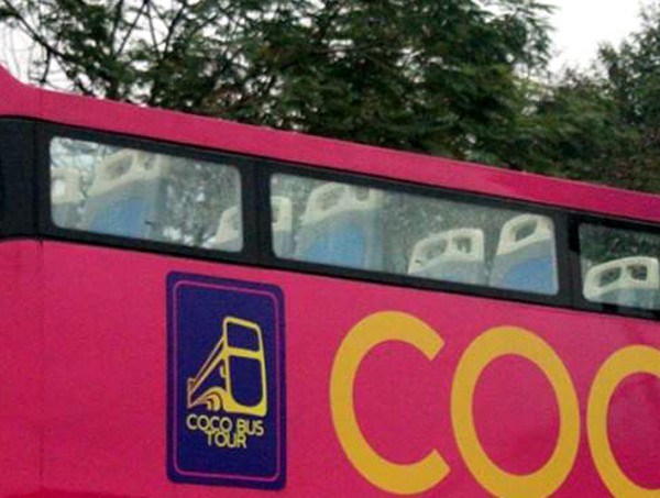 Xe bus mui trần đã ra đến Hà Nội, sẵn sàng đón các cầu thủ U23 Việt Nam về nước ăn mừng - Ảnh 5.