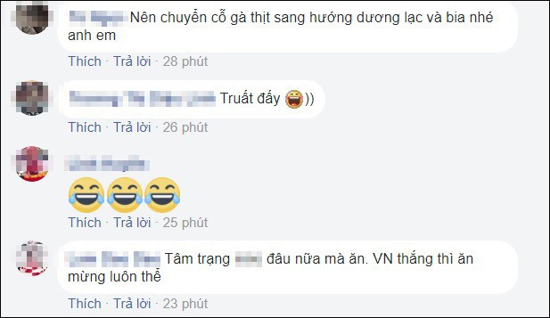 Đám cưới đúng ngày U23 Việt Nam đá chung kết: Cỗ dọn lên không ai ăn, loa đài dùng chiếu bóng đá - Ảnh 4.