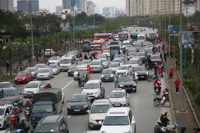 Các ngả đường khi đội tuyển U23 Việt Nam đều tắc nghẽn vì người dân quá hâm mộ các cầu thủ - Ảnh 21.