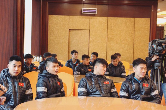 Ai cũng mê mệt Tiến Dũng, nhưng U23 Việt Nam còn 1 chàng thủ môn khác đẹp trai như tài tử, cao 1m86 - Ảnh 12.