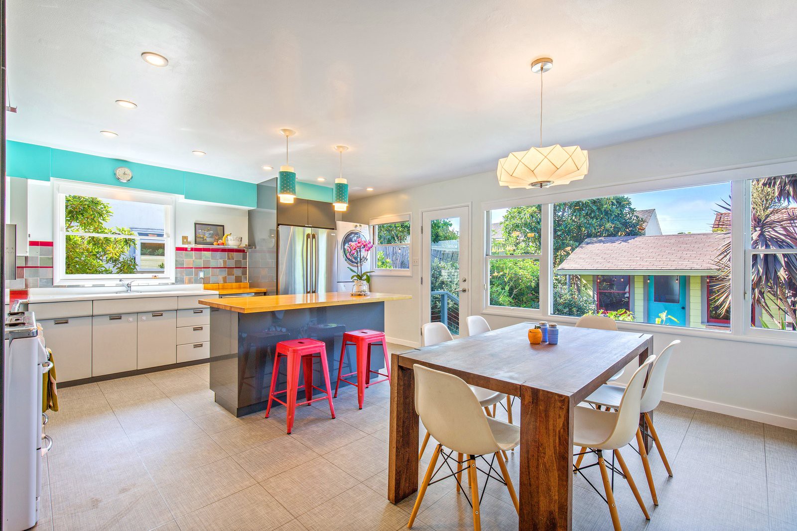 Người đàn ông bỏ phố về quê xây nhà cấp 4 khiến cho ai nhìn thấy cũng thán phục và thầm ghen tị - Ảnh 4. Người đàn ông bỏ phố về quê xây nhà cấp 4 khiến cho ai nhìn thấy cũng thán phục và thầm ghen tị - Ảnh 4.