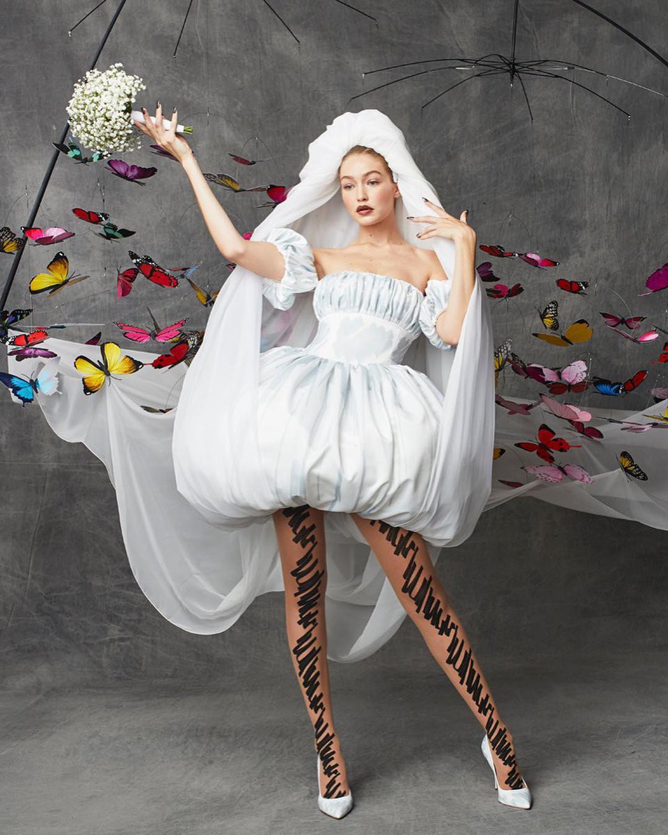 Váy cưới Tóc Tiên hơn 100 triệu đồng nhiều nét hao hao của Miley Cyrus