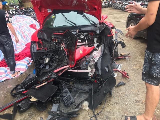 Bị dân mạng hỏi đểu vụ siêu xe Ferrari gặp nạn, Tuấn Hưng giận dữ nhắn tin dằn mặt - Ảnh 1.