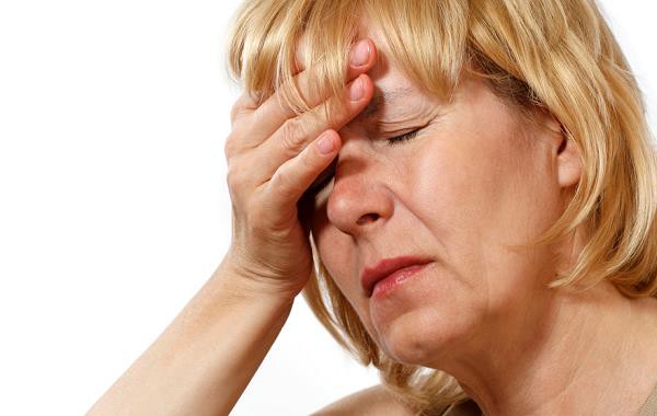 Phụ nữ càng lớn tuổi càng đối mặt với nguy cơ ung thư cao - Ảnh 2. Phụ nữ càng lớn tuổi càng đối mặt với nguy cơ ung thư cao - Ảnh 2.