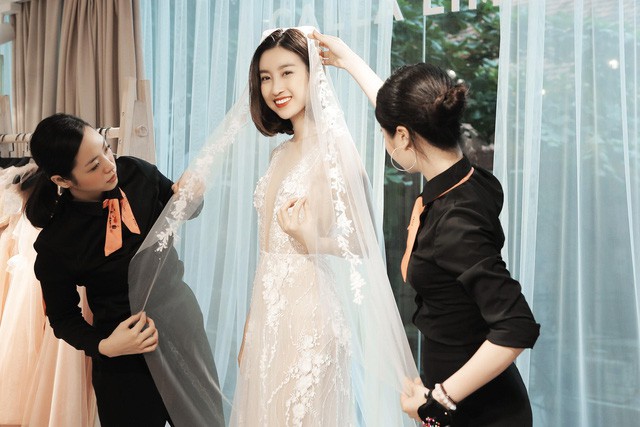 Đỗ Mỹ Linh góp mặt trong “Jardin de Calla” - sàn diễn váy cưới được mong chờ nhất 2018 với vai trò vedette - Ảnh 5.