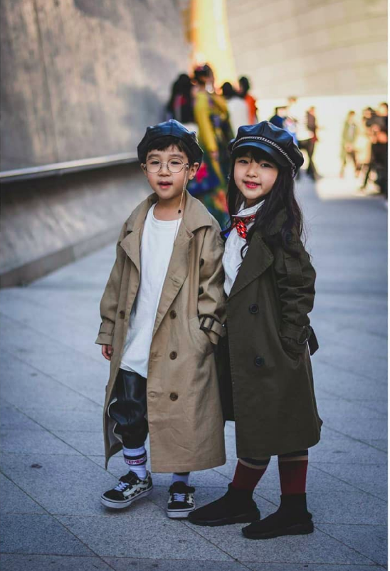 Cứ đến Seoul Fashion Week, dân tình chỉ ngóng trông street style vừa chất vừa yêu của những fashionista nhí này - Ảnh 17.