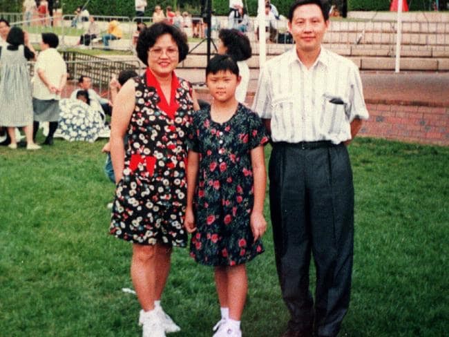 Bé gái gốc Việt biến mất không để lại dấu vết, 18 năm sau thủ phạm bất ngờ đầu thú, bố mẹ sốc vì hắn ở ngay trước mắt - Ảnh 4.