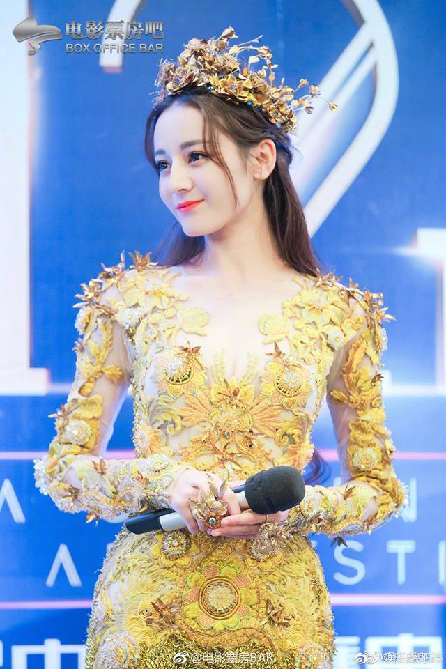 Fan vỡ òa: Sau bao ngày năn nỉ, cuối cùng đã có người chịu chúc mừng Địch Lệ Nhiệt Ba nhận giải Kim Ưng! - Ảnh 2.