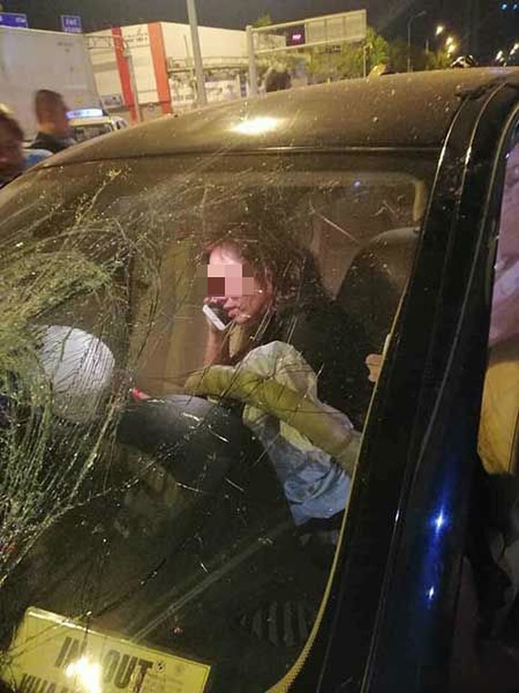 Bắt tạm giam nữ tài xế BMW gây tai nạn khiến 7 người thương vong ở Sài Gòn - Ảnh 2.
