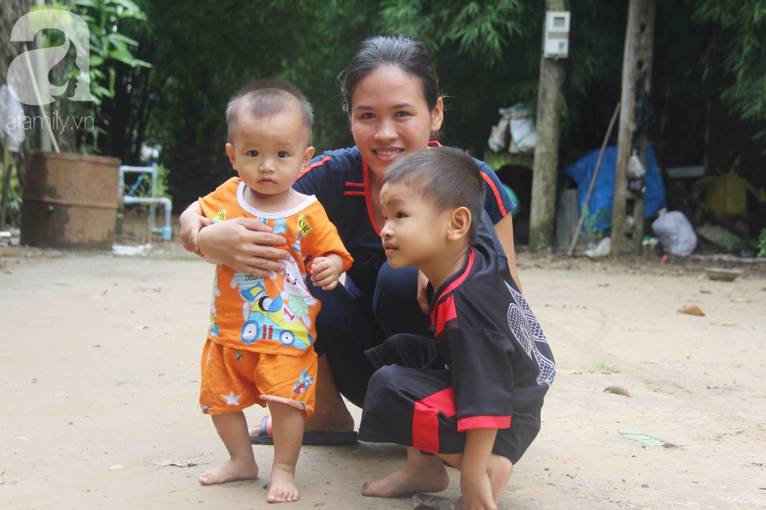 Phép màu đến với bé trai 4 tuổi mù một mắt, luôn hỏi mẹ ngây ngô: Con không thấy đường, mẹ có bỏ con không? - Ảnh 9.